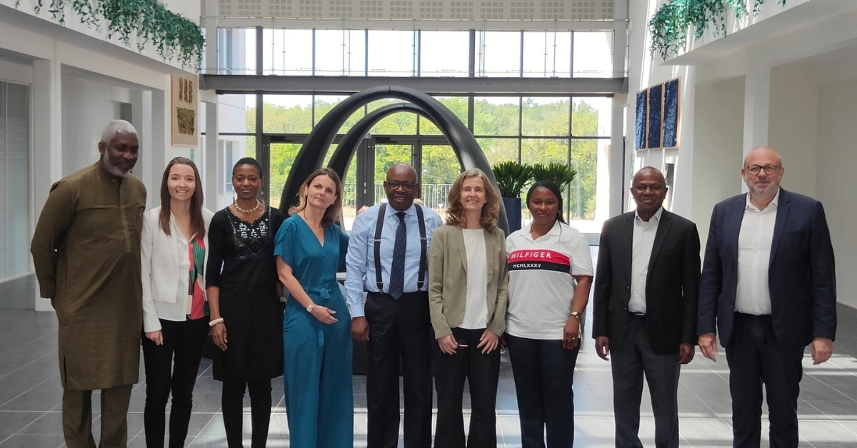 congo-brazzaville-delegation-visits-cotecna-france-copy